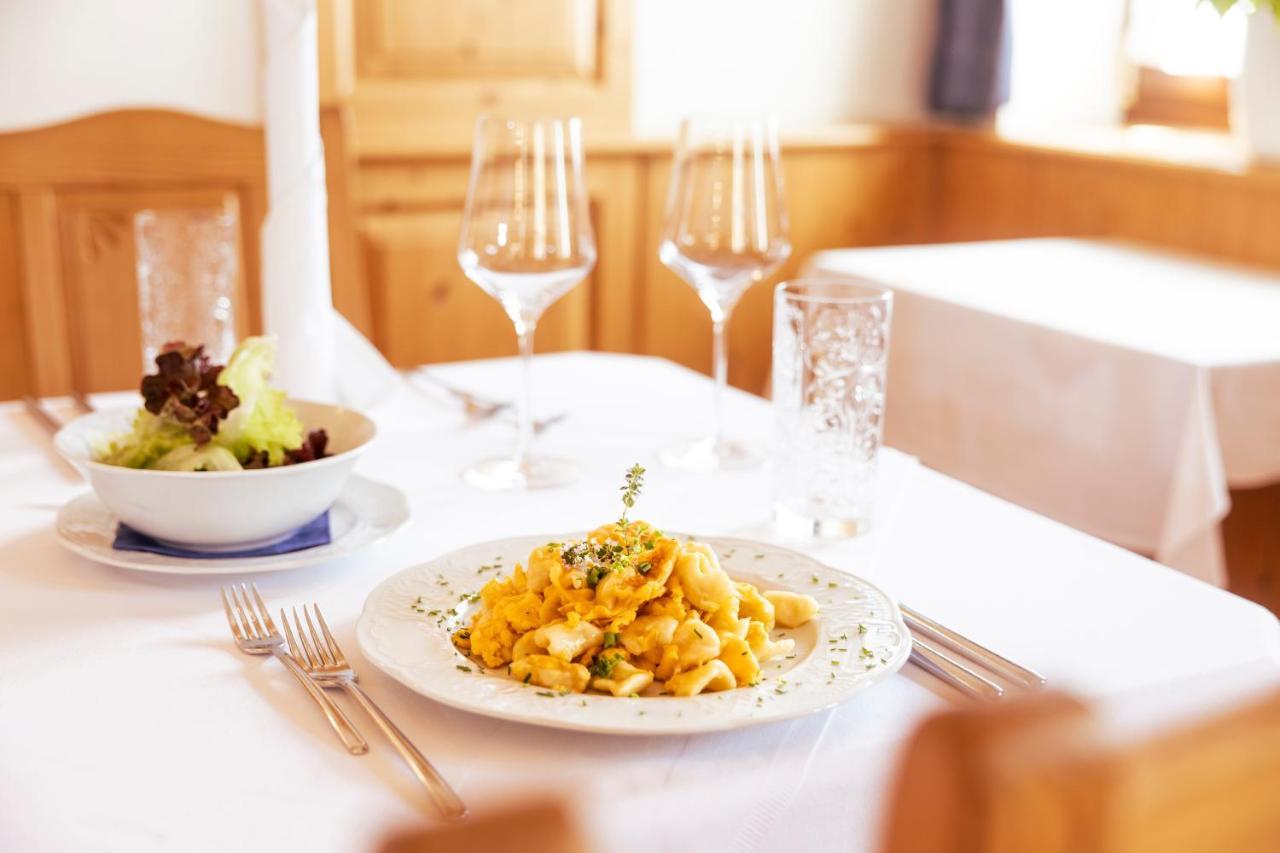 Genussgasthof & Hotel Beim Krutzler 하일리겐브런 외부 사진